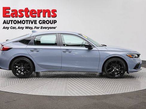 Used 2024 Honda Civic Sport image 4