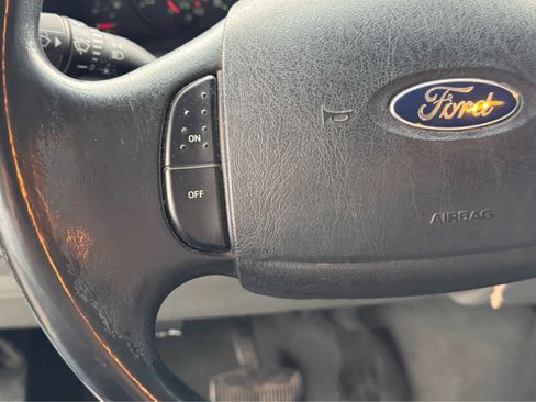 Used 2005 Ford F250 XLT image 13