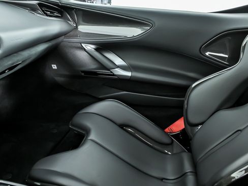 Used 2022 Ferrari SF90 Stradale AWD/4WD image 45