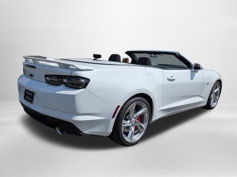Used 2021 Chevrolet Camaro SS RWD image 4