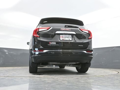 Used 2023 GMC Terrain Denali w/ Denali Premium Package AWD/4WD image 36