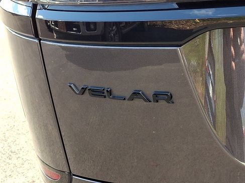Used 2023 Land Rover Range Rover Velar R-Dynamic S AWD/4WD image 31