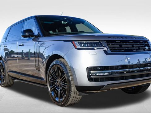 New 2026 Land Rover Range Rover Long Wheelbase SE image 3