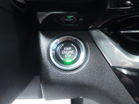 Used 2025 Buick Envista Sport Touring w/ Experience Buick Package FWD image 25