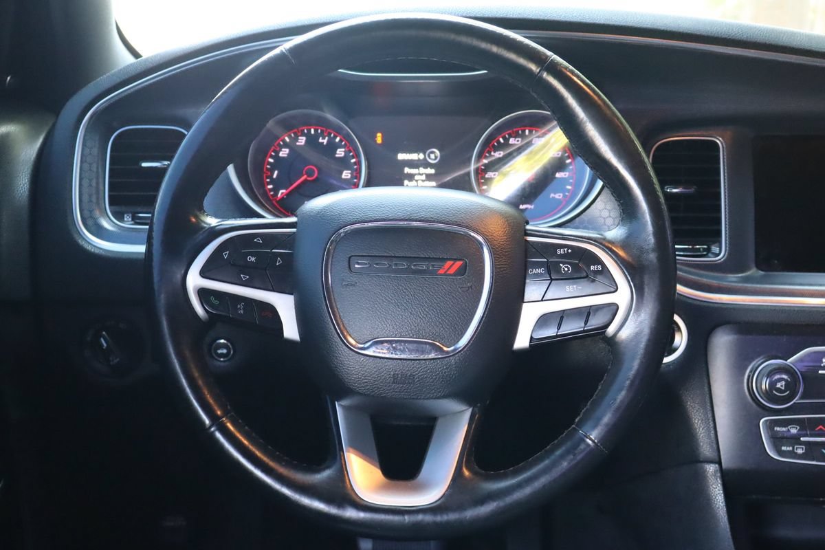 Used 2015 Dodge Charger SXT w/ AWD Plus Group image 18