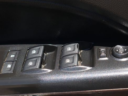 Used 2018 GMC Canyon SLT w/ Driver Alert Package RWD image 19