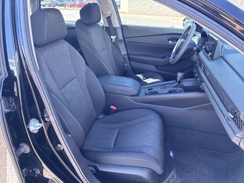 Certified 2025 Honda Accord SE image 24