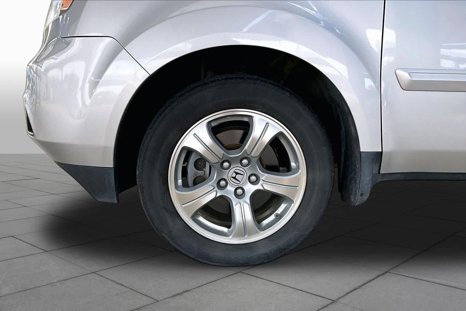 Used 2014 Honda Pilot EX-L image 11