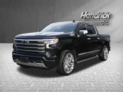 Used 2023 Chevrolet Silverado 1500 High Country AWD/4WD image 8