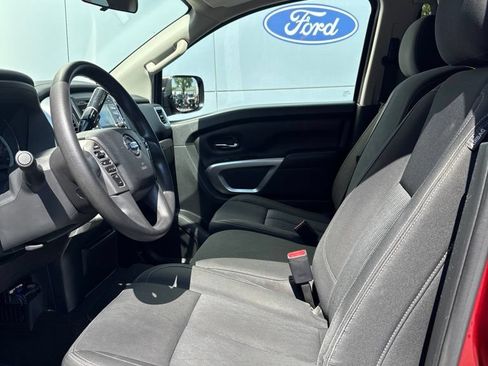 Used 2017 Nissan Titan SV AWD/4WD image 21