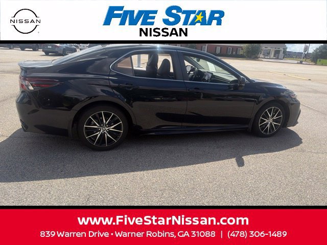 Used 2024 Toyota Camry SE FWD image 10
