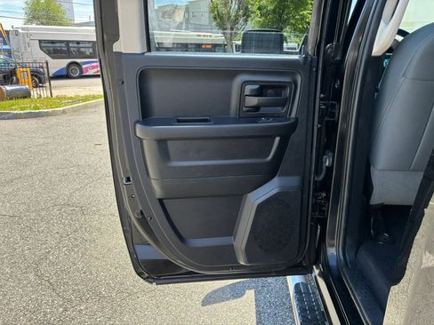 Used 2014 RAM 1500 Express AWD/4WD image 11