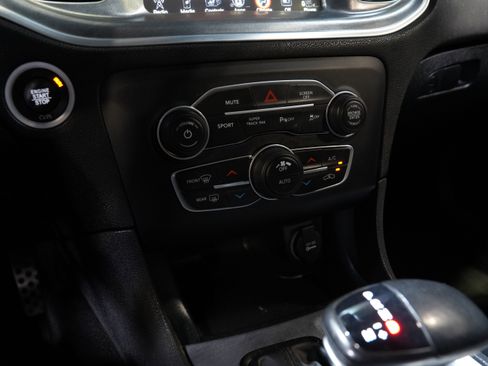 Used 2017 Dodge Charger R/T RWD image 49