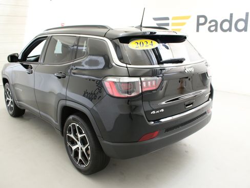 Used 2024 Jeep Compass Limited w/ Sun and Sound Group AWD/4WD image 7