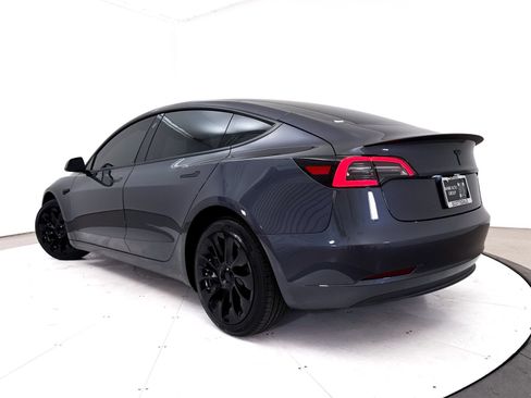 Used 2023 Tesla Model 3 Standard Range RWD image 2