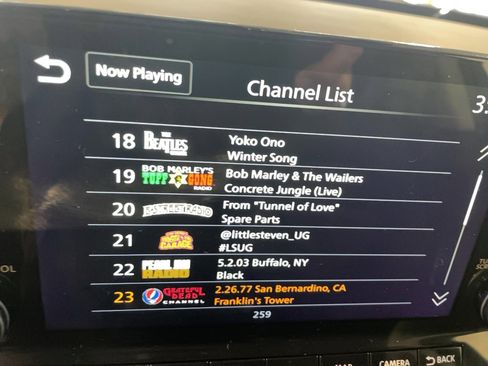 Used 2025 Nissan Pathfinder Platinum image 13