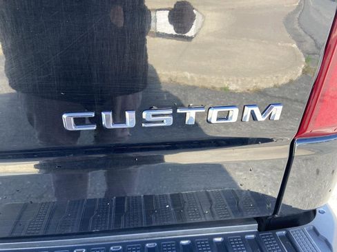 Used 2023 Chevrolet Silverado 1500 Custom image 14