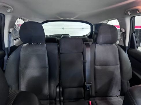 Used 2017 Nissan Pathfinder SV image 46