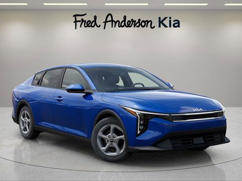 New 2025 Kia K4 LXS image 24