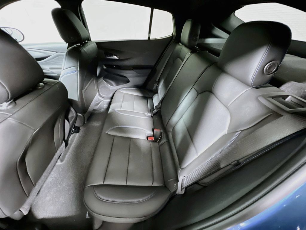 New 2026 Buick Envista Sport Touring w/ Convenience I Package FWD image 19