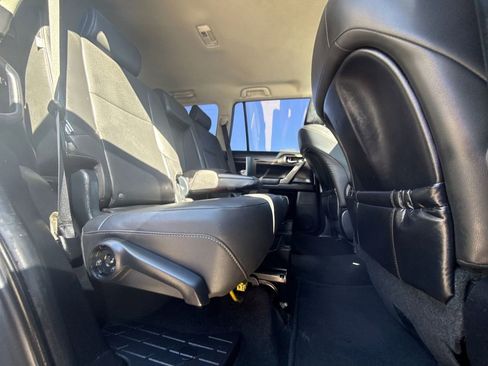 Used 2016 Lexus GX 460 w/ Navigation Package AWD/4WD image 27