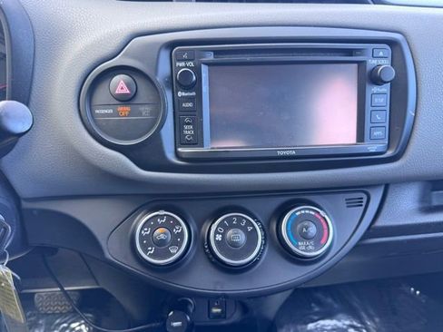 Used 2015 Toyota Yaris L FWD image 11