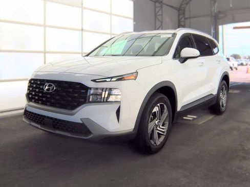Used 2023 Hyundai Santa Fe SEL FWD image 2