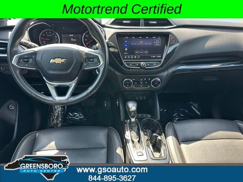 Used 2021 Chevrolet TrailBlazer LT w/ Sun and Liftgate Package AWD/4WD image 4
