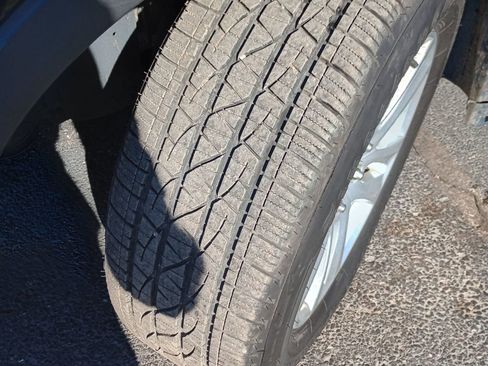 Used 2019 Ford Explorer XLT w/ Class III Trailer Tow Package image 24