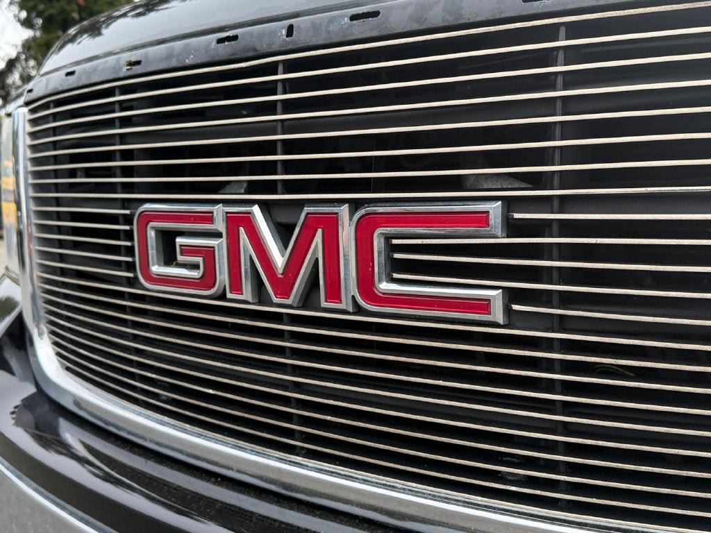 Used 2007 GMC Sierra 3500 SLT w/ Entertainment Package AWD/4WD image 35