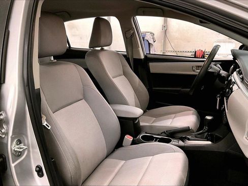 Used 2015 Toyota Corolla LE image 7