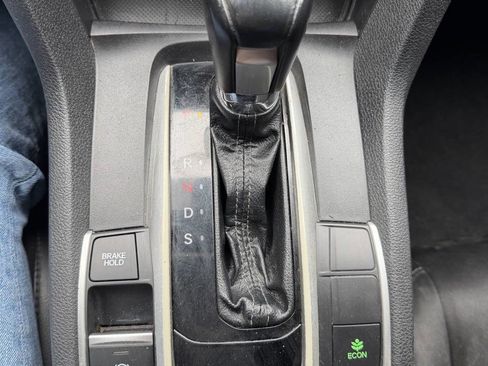 Used 2020 Honda Civic Sport image 17