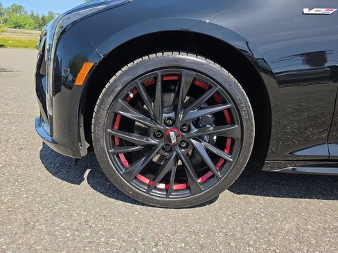 Certified 2025 Cadillac CT5 V w/ LPO, Red Accent Package AWD/4WD image 41