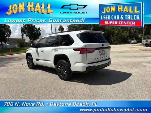 Used 2025 Toyota Sequoia Platinum AWD/4WD image 7