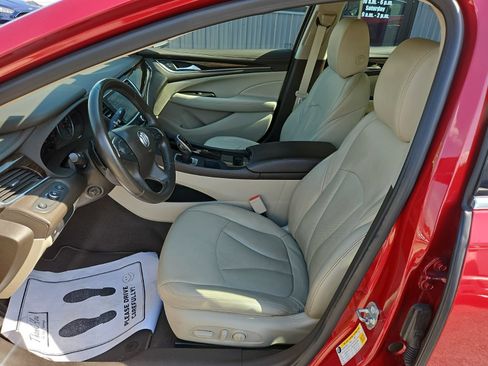 Used 2018 Buick LaCrosse Essence FWD image 13