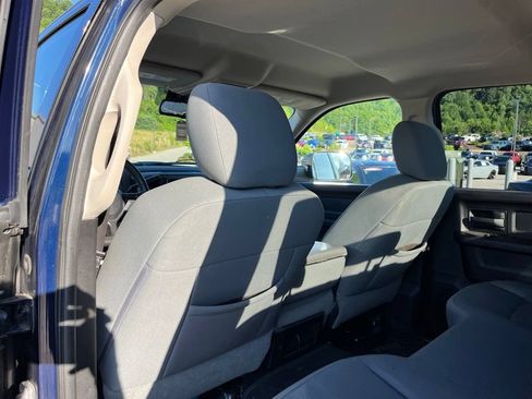 Used 2013 RAM 2500 Tradesman w/ Chrome Appearance Group AWD/4WD image 8