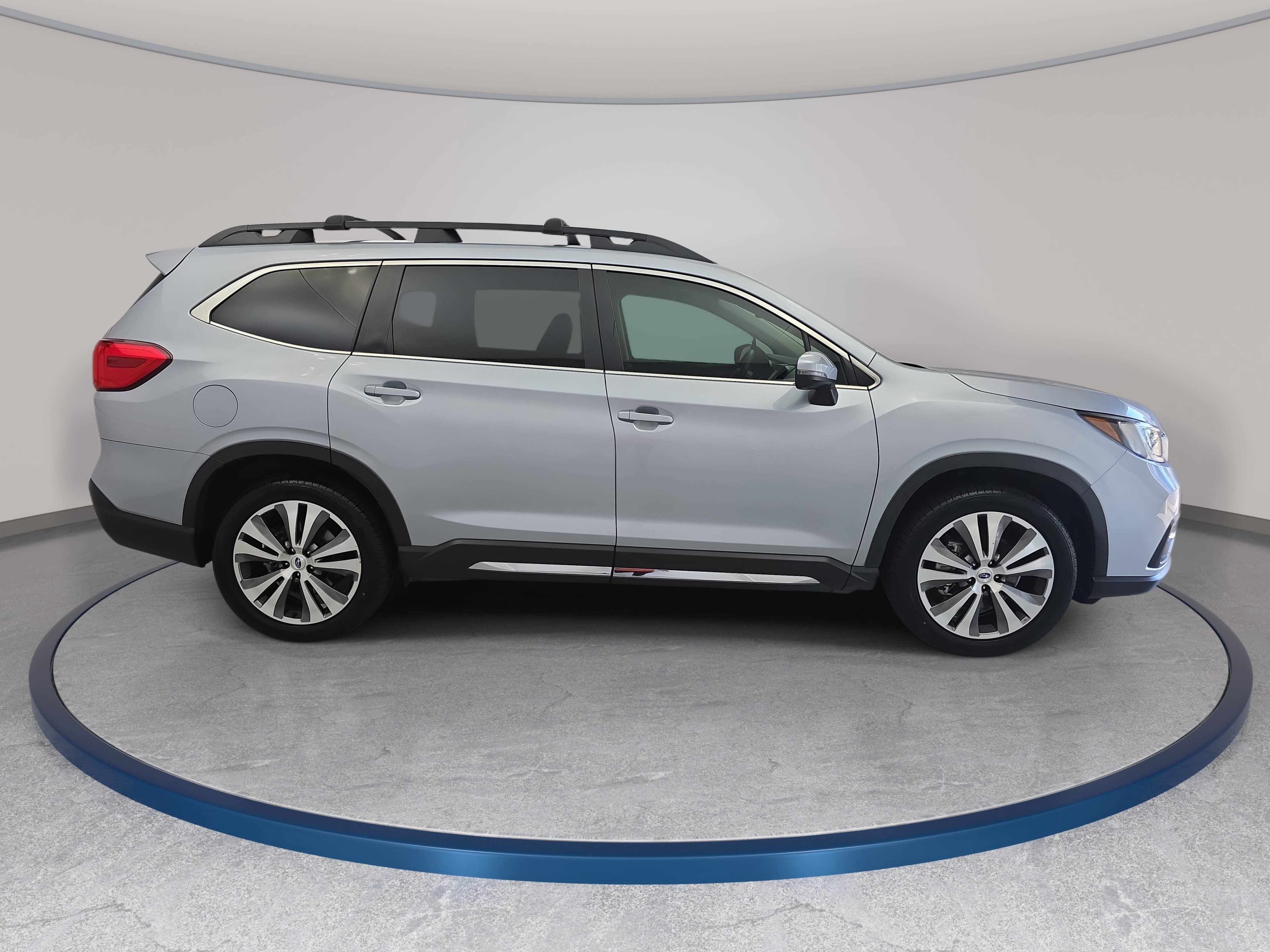 Used 2019 Subaru Ascent Limited AWD/4WD image 4