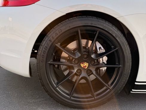 Used 2016 Porsche Cayman RWD image 16