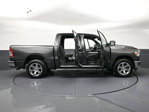 Used 2022 RAM 1500 Big Horn AWD/4WD image 32