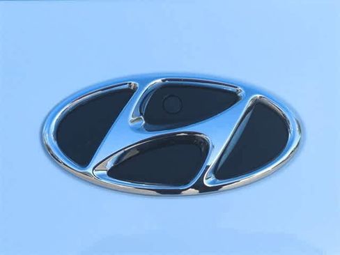 Certified 2023 Hyundai Kona SE image 11