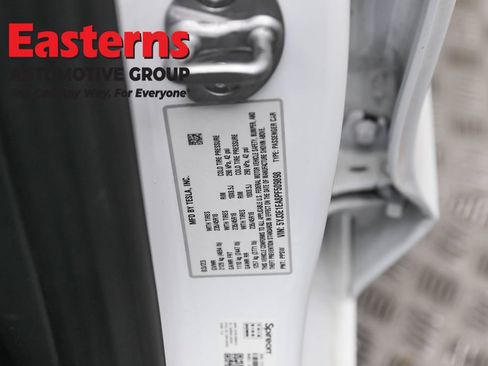 Used 2023 Tesla Model 3 Standard Range image 33