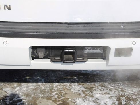 Used 2019 Chevrolet Suburban LT image 9