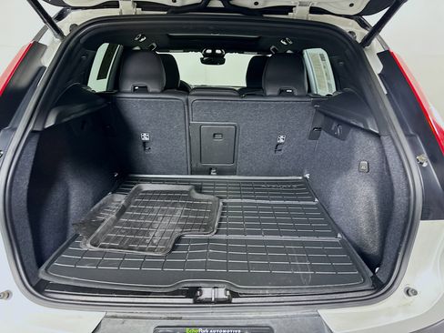 Used 2023 Volvo XC40 Recharge Plus w/ Protection Package Premier image 29