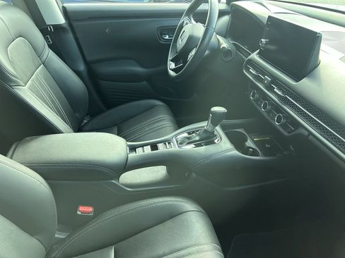 Used 2025 Honda HR-V EX-L image 11