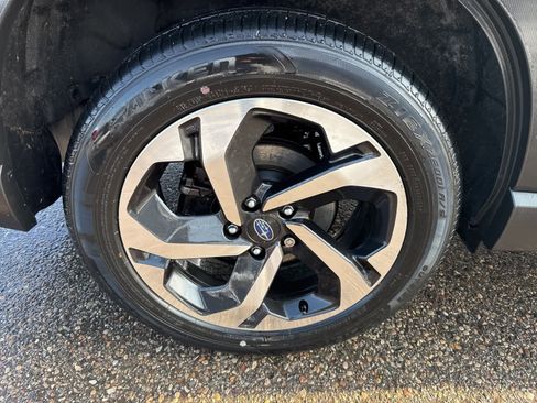 Used 2022 Subaru Forester Touring image 8