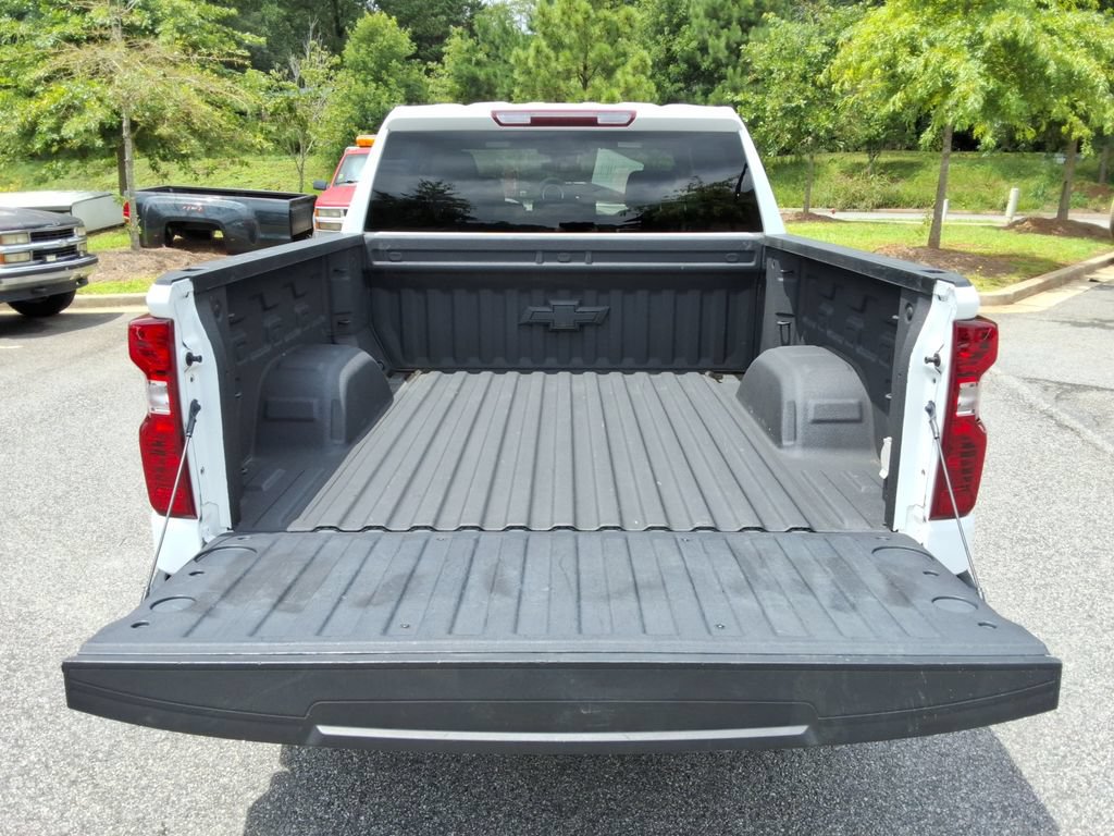 Used 2022 Chevrolet Silverado 1500 LT w/ Protection Package AWD/4WD image 16