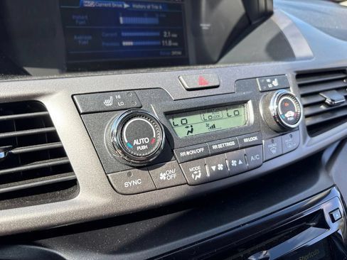 Used 2015 Honda Odyssey EX-L image 25