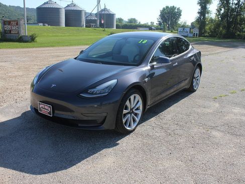 Used 2018 Tesla Model 3 Long Range AWD/4WD image 1