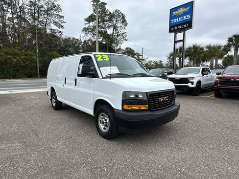 Used 2023 GMC Savana 2500 w/ Driver Convenience Package image 10