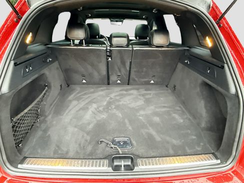 Used 2020 Mercedes-Benz GLC 63 AMG 4MATIC image 27